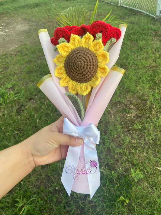 Ramo de Rosas con Girasol